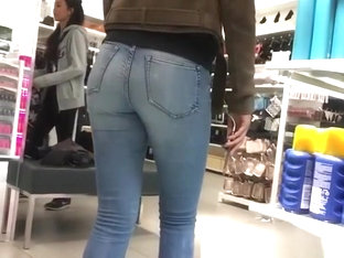 Slow Motion On Teen’s Nice Ass