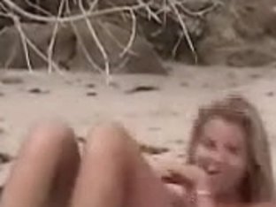 Naked Beach - Worthy Exhibitionist Mastubating