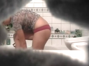 Girlfriend Spied Having Shower In The Bathtub - Spycam
