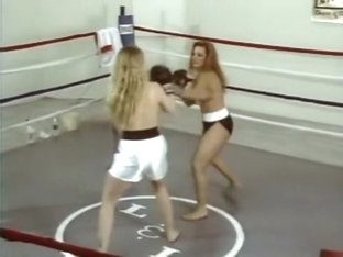 Ll-81 Topless Boxing