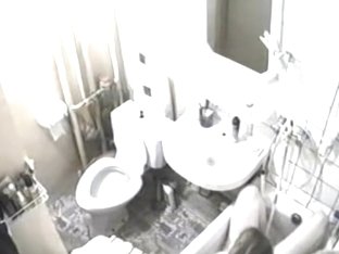 Young Chick Masturbating Her Pussy In The Toilet
