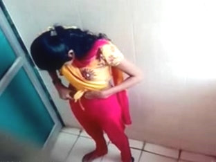Bangla Desi Dhaka Hostel Girls Hidden Cam In Toilet Hq