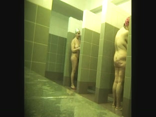 Super Saggy Mature In The Shower_240p