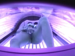 Amazing Hot Babe Masturbating Her Wet Pussy In Solarium