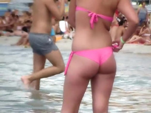 She Accidentally Showed Ass Tan Line