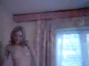 Romanian Blonde Stiptease Naked Vid