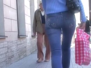 Appetizing Ass In Tight Jeans In The Street Voyeur Action
