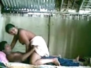 Juvenile Indian Couple Fucking In A Shack.avi