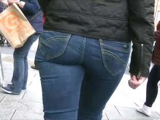 Walking In Tight Jeans (candid)