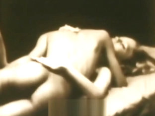 Lusty Ladies Has Sensual Lesbian Orgasms (1960s Vintage)