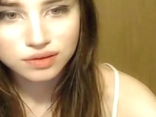 Sexy Webcam Video With A Gentle Chick