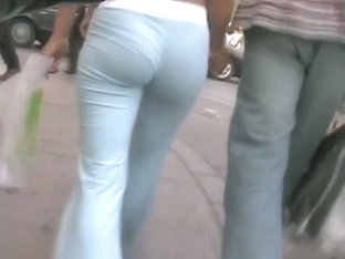 Bubble Butt Beauty Flaunts Her Ass For The Candid Street Cam