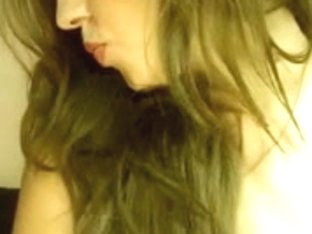 Nice Russian Hottie Masturbates On A Webcam