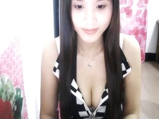 Hot Girl Tits On Webcam