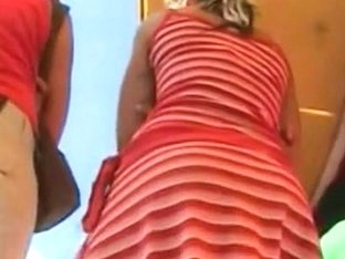 Smoking Hot Babe Shows Her Ass Under Her Dress