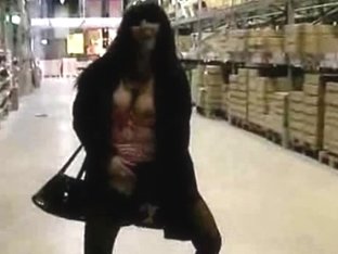 Brunette Bitch Masturbating Her Pussy In A Shopping Mall