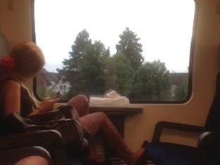 I’m Masturbating In Train