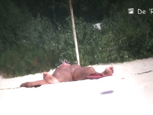 Nice Mature Shaved Pussy Tanning