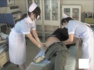 Treatment Of Nurses With Latex Gloves