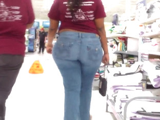 Huge Wide BBW Donk In Tight Jeans