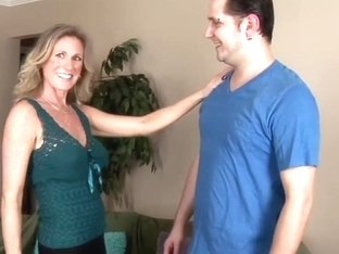 MILF LIKES YOUNG COCK!!!