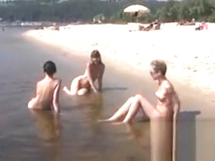 Naked Teen Girls At The Beach Being Filmed