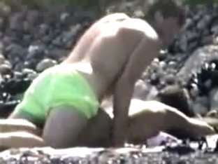 Beach Voyeur Captures Public Sex