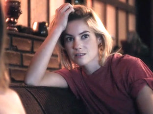 Hindsight S01e07-08 (2015) Laura Ramsey