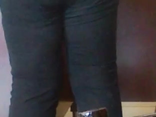 Booty In Tight Leggings 2