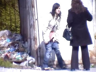 Girls Pissing Voyeur Video 247