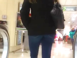 Nice Fanny On Escalator In A Voyeur Street Candid Clip