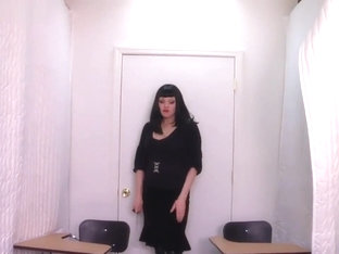 Giantess Teacher crush tiny man