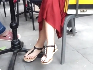 Candid Sexy Playful Feets Hot Toes In Sandals