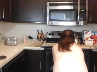 Kailynngray Posing Naked In The Kitchen