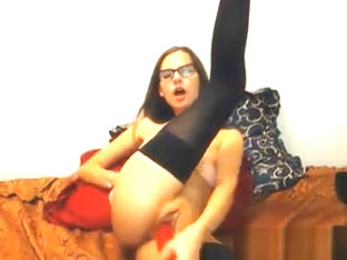 Webcam Babe Owns A Spankable Ass