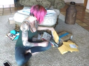 Mail Time and Dress Try On!