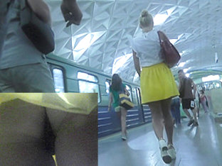 Upskirt view of the plump woman caught in public