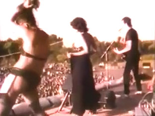 The Stranglers - Nice 'n' Sleazy (live At Battersea Park)