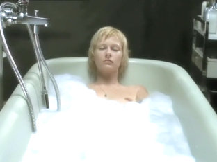 Devot (2003) Annett Renneberg