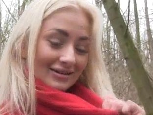 Fucking pretty blond amateur in forest