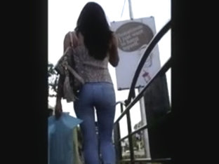 Asian Babe Walking Her Fine Buttocks