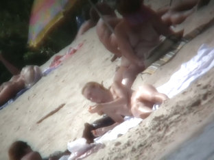 Beach Voyeur Vid Of Hippy Blonde Chick Nude Sunbathing
