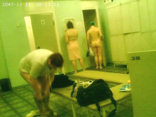 Amateurs of all body shapes on dressing room spy cam