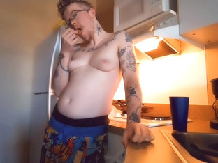 Food Fetish Fruity Kinky Queer Trans Ftm Solo