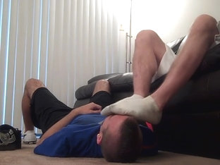 Skater feet and socks worshipped