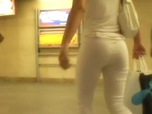 Hot White Candid Ass Catches The Voyeur's Attention