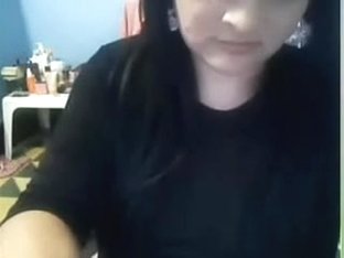 Rubbing My Fat Cunt In My Amateur Webcam Video