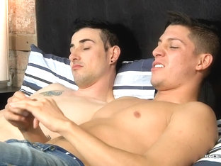 Flip Flopping Cum Squirters - Timmy Treasure And Danny Montero - PhoeniXXX