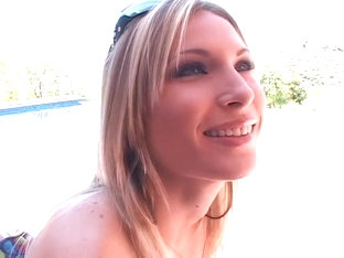 Loira Goza Uma Tarde De Sexo Com O Amigo Do Irmao