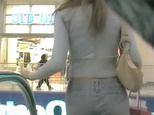 Megan Fox Level Sexiness Of A Blonde In A Candid Street Mall Video